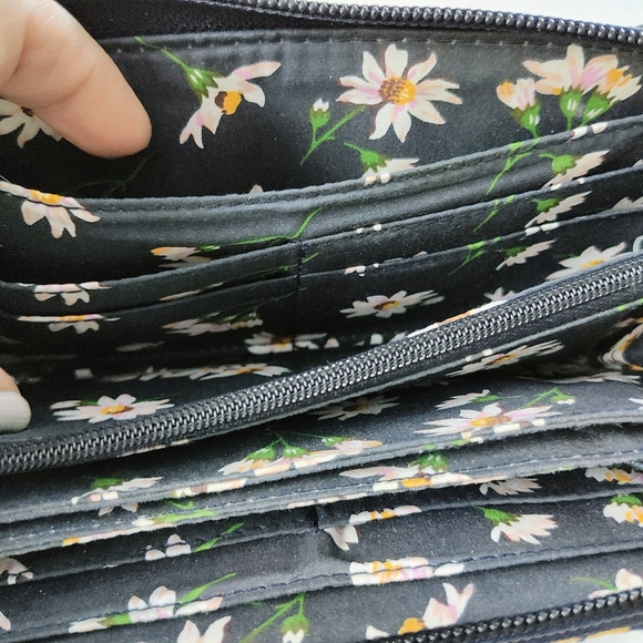 Vera Bradley Sunflower Wallet - Picture 6 of 15